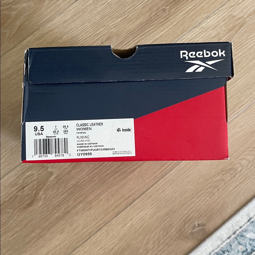 Reebok Women's Classic Leather Shoes - Picture 10 of 10